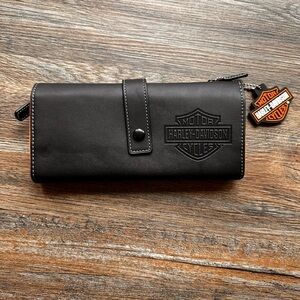 Harley Davidson women’s tri fold wallet.